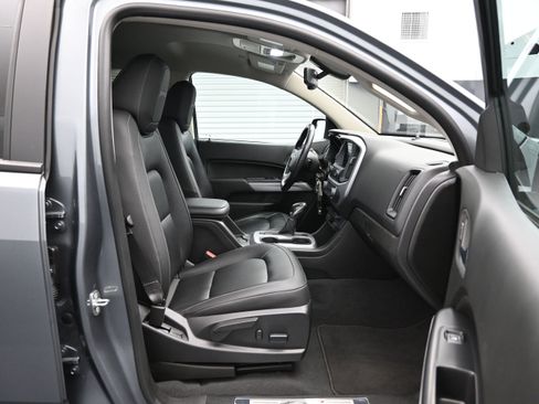 Used 2022 Chevrolet Colorado ZR2 w/ ZR2 Dusk Special Edition AWD/4WD image 13