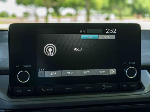 Used 2024 Honda Accord LX image 30