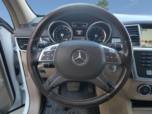 Used 2016 Mercedes-Benz GL 450 4MATIC image 12