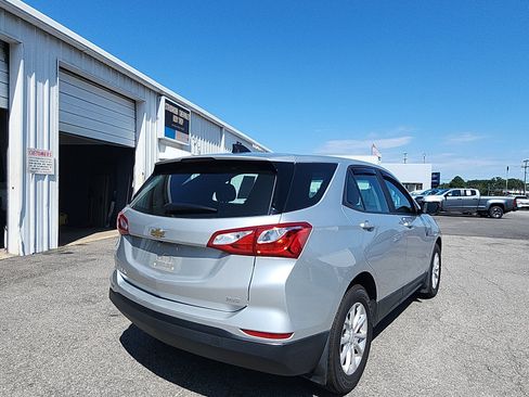 Used 2020 Chevrolet Equinox LS AWD/4WD image 5