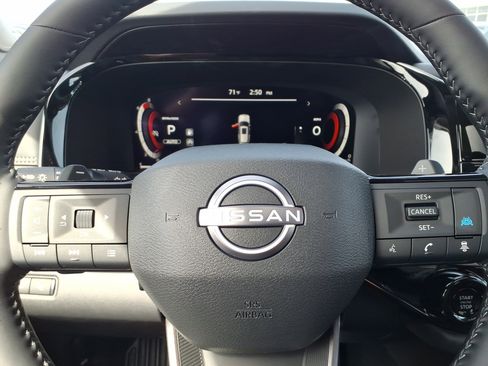 New 2026 Nissan Pathfinder Platinum AWD/4WD image 25