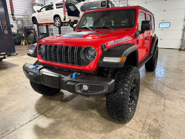 Used 2024 Jeep Wrangler Unlimited Rubicon 4xe w/ Technology Group AWD/4WD image 43