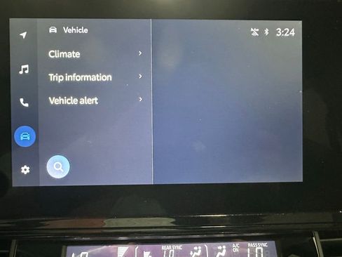 Used 2025 Toyota Sienna LE FWD image 30