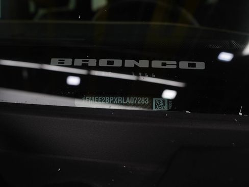 Used 2024 Ford Bronco Wildtrak AWD/4WD image 31
