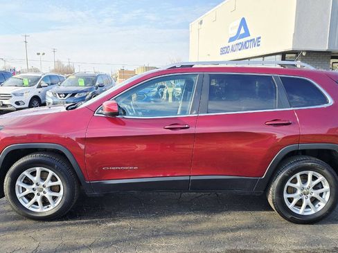 Used 2015 Jeep Cherokee Latitude w/ Cold Weather Group AWD/4WD image 3