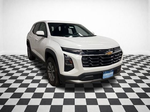Certified 2025 Chevrolet Equinox LT AWD/4WD image 1