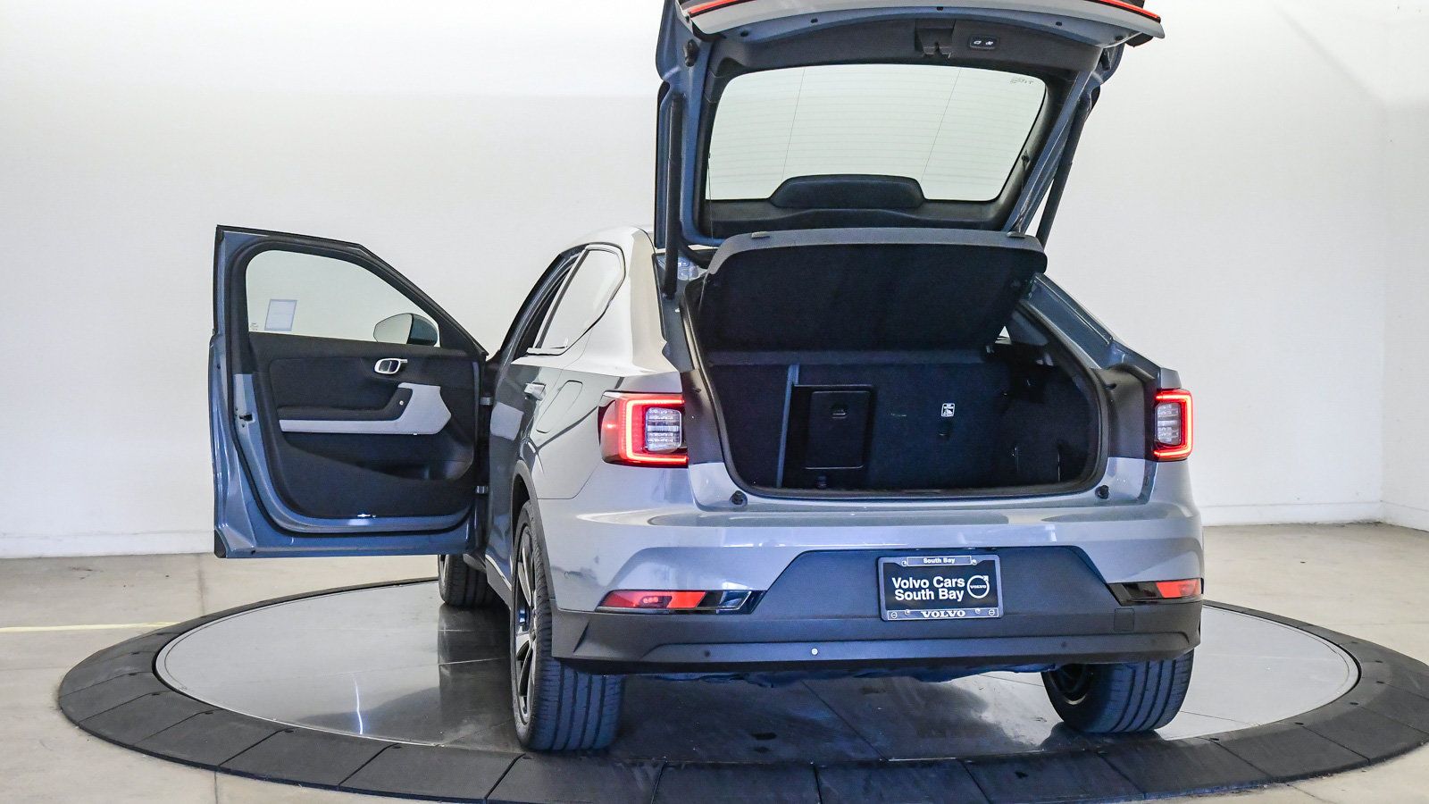 Used 2021 Polestar Polestar 2 AWD/4WD image 28