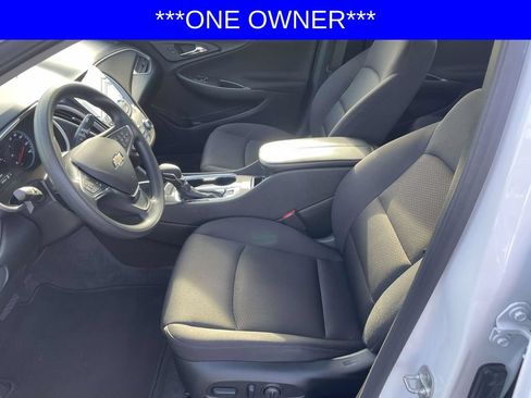Used 2025 Chevrolet Malibu LT FWD image 12