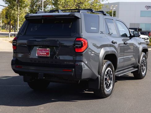 New 2026 Toyota 4Runner TRD Off-Road Premium AWD/4WD image 5