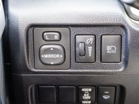 Used 2022 Toyota 4Runner SR5 Premium w/ Moonroof Package AWD/4WD image 22
