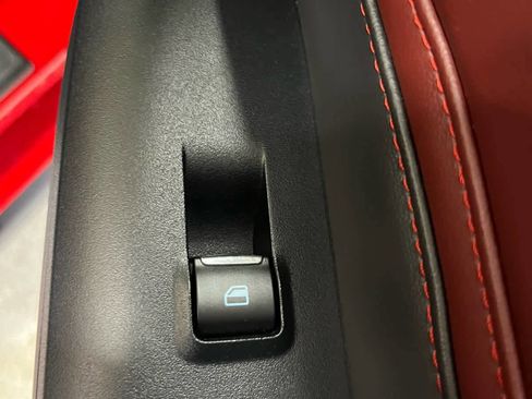 Used 2025 Ford Mustang GT Premium RWD image 28