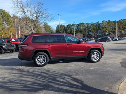 Used 2024 Jeep Grand Cherokee L Laredo w/ Trailer Tow Package image 4