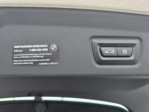 Used 2025 BMW i4 eDrive40 w/ Premium Package RWD image 16
