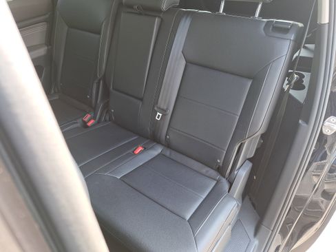 Used 2023 Volkswagen Atlas SE image 14