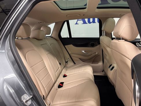 Used 2017 Mercedes-Benz GLC 300 image 24