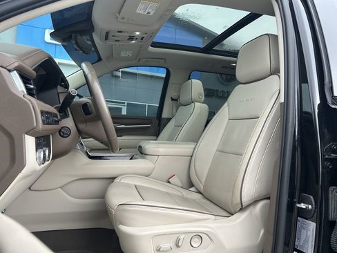 Used 2021 GMC Yukon Denali w/ Denali Premium Package AWD/4WD image 15