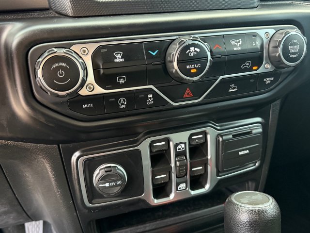 Used 2022 Jeep Wrangler Unlimited Sport AWD/4WD image 13