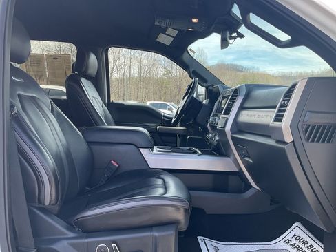 Used 2020 Ford F350 Platinum w/ FX4 Off-Road Package image 13