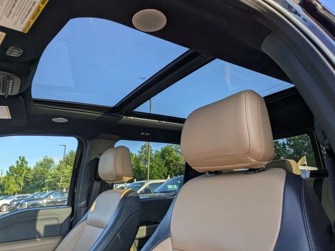 Certified 2024 Ford F250 Lariat w/ Lariat Ultimate Package AWD/4WD image 26