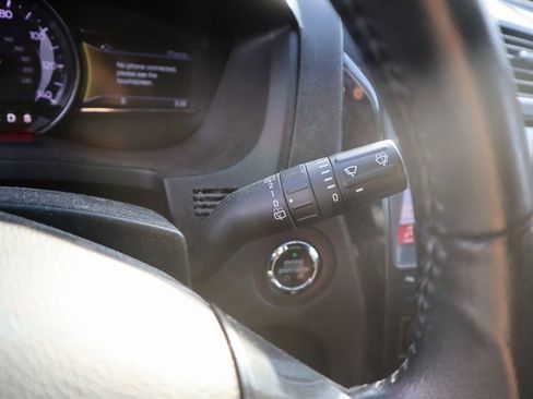 Used 2019 Ford Explorer XLT w/ Equipment Group 202A image 30