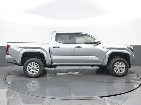 New 2026 Toyota Tacoma SR5 image 2