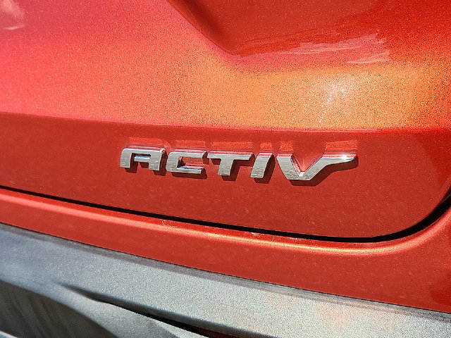 Used 2024 Chevrolet Trax ACTIV w/ Sunroof Package FWD image 9