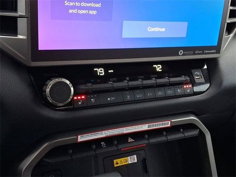 Used 2024 Toyota Tundra Limited image 15