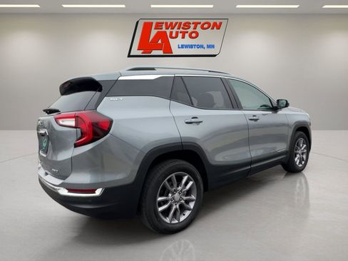 Certified 2024 GMC Terrain SLT w/ Infotainment Package II image 5