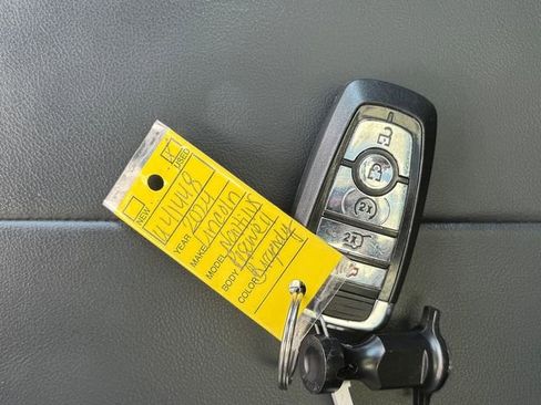 Used 2024 Lincoln Nautilus Reserve w/ Equipment Group 202A image 16