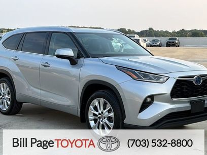 Used 2023 Toyota Highlander Limited