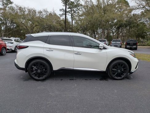 Used 2022 Nissan Murano Platinum w/ Cargo Package image 3