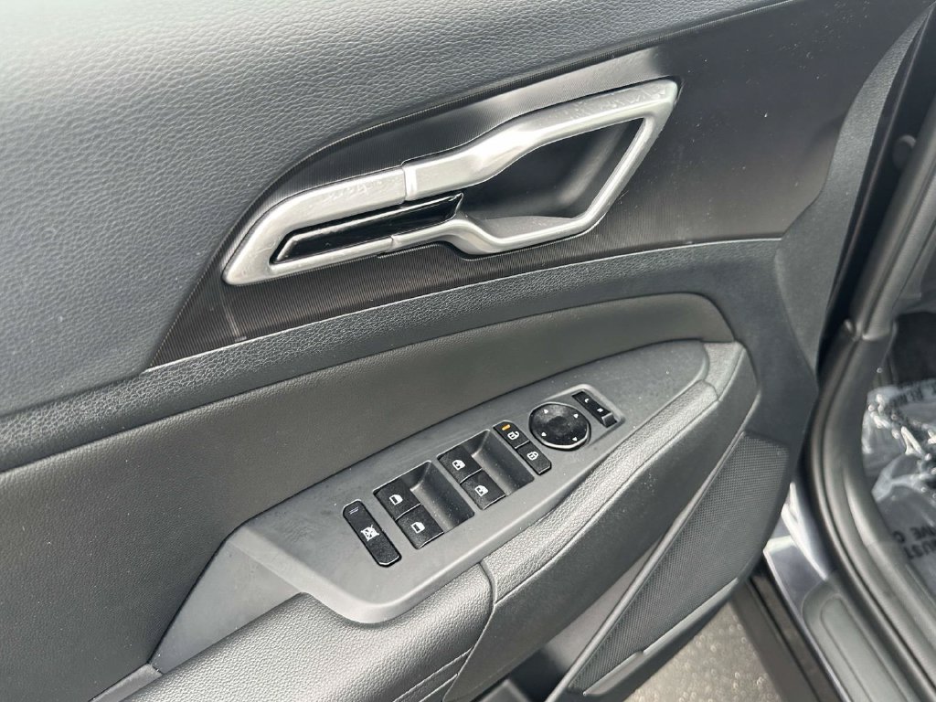 Used 2026 Kia Sportage EX FWD image 14