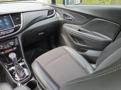 Used 2019 Buick Encore Sport Touring w/ Safety Package FWD image 28