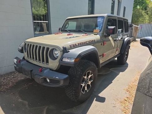 Used 2022 Jeep Wrangler Unlimited Rubicon w/ Cold Weather Group AWD/4WD image 10