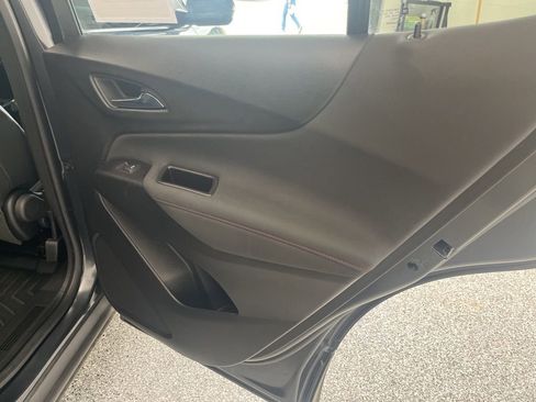 Used 2022 Chevrolet Equinox RS w/ RS Leather Package image 30