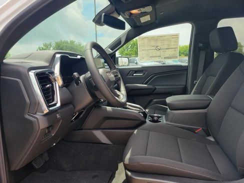 New 2026 GMC Canyon Elevation w/ Convenience Package RWD image 11