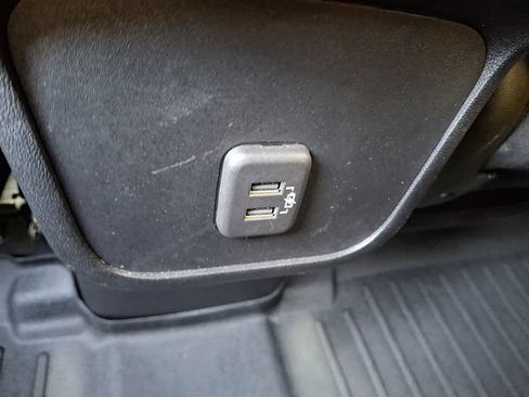 Used 2019 Chevrolet Equinox LT AWD/4WD image 11