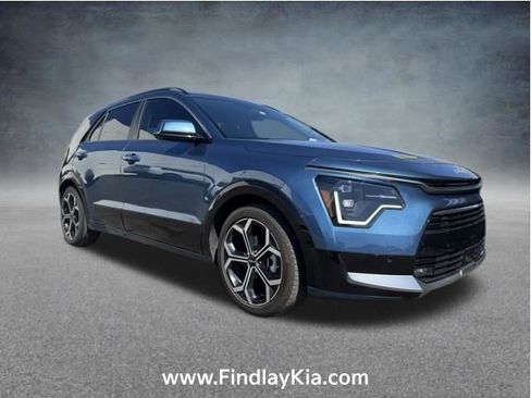 Certified 2023 Kia Niro SX Touring image 2