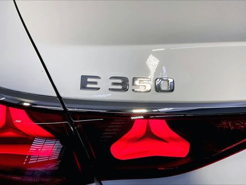 New 2026 Mercedes-Benz E 350 4MATIC Sedan image 6