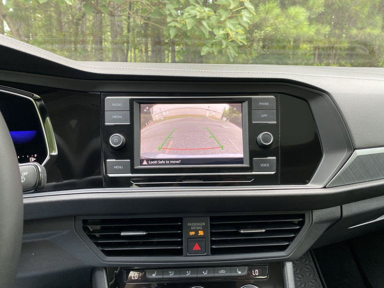 Used 2022 Volkswagen Jetta SE FWD image 28