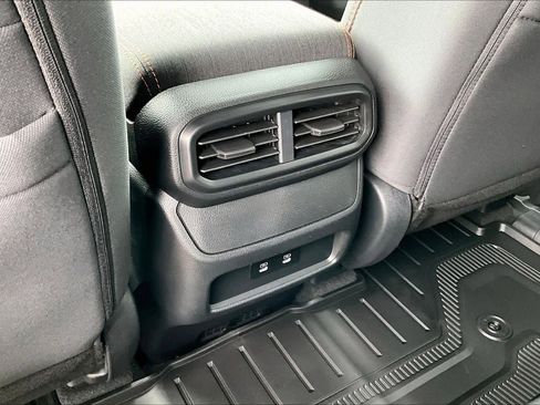 New 2026 Honda Pilot Sport image 18