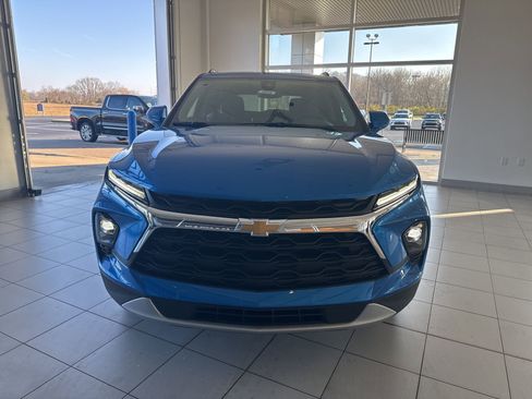 New 2026 Chevrolet Blazer LT w/ Convenience Package image 2