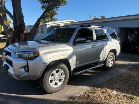 Used 2016 Toyota 4Runner Trail Premium image 1