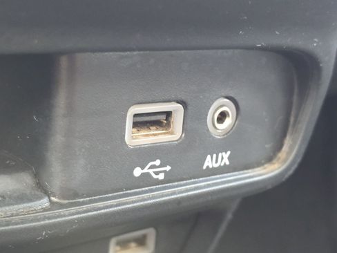 Used 2020 Chrysler Pacifica Touring-L image 7