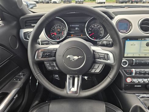 Used 2017 Ford Mustang GT Premium w/ Black Accent Package RWD image 15