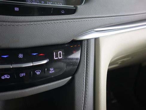 Used 2021 Cadillac XT5 Premium Luxury image 56