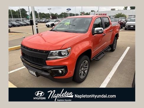 Used 2022 Chevrolet Colorado LT w/ LT Convenience Package AWD/4WD image 1