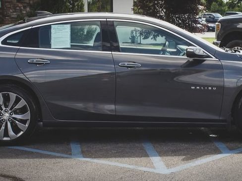 Used 2016 Chevrolet Malibu Premier w/ Driver Confidence Package II FWD image 14