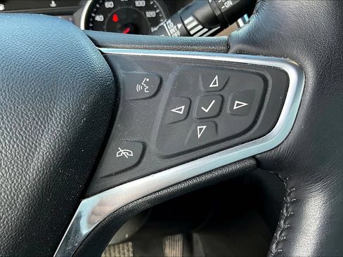Used 2022 Chevrolet Equinox Premier AWD/4WD image 12