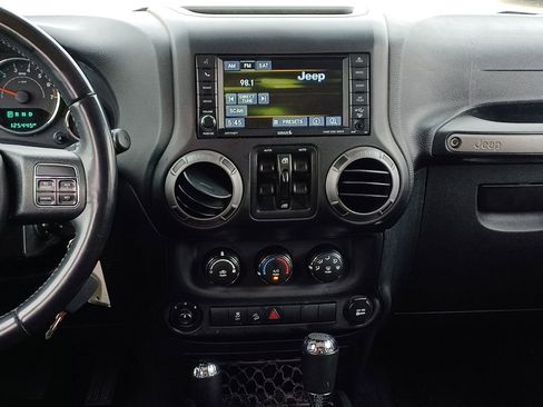 Used 2017 Jeep Wrangler Unlimited Sport AWD/4WD image 24